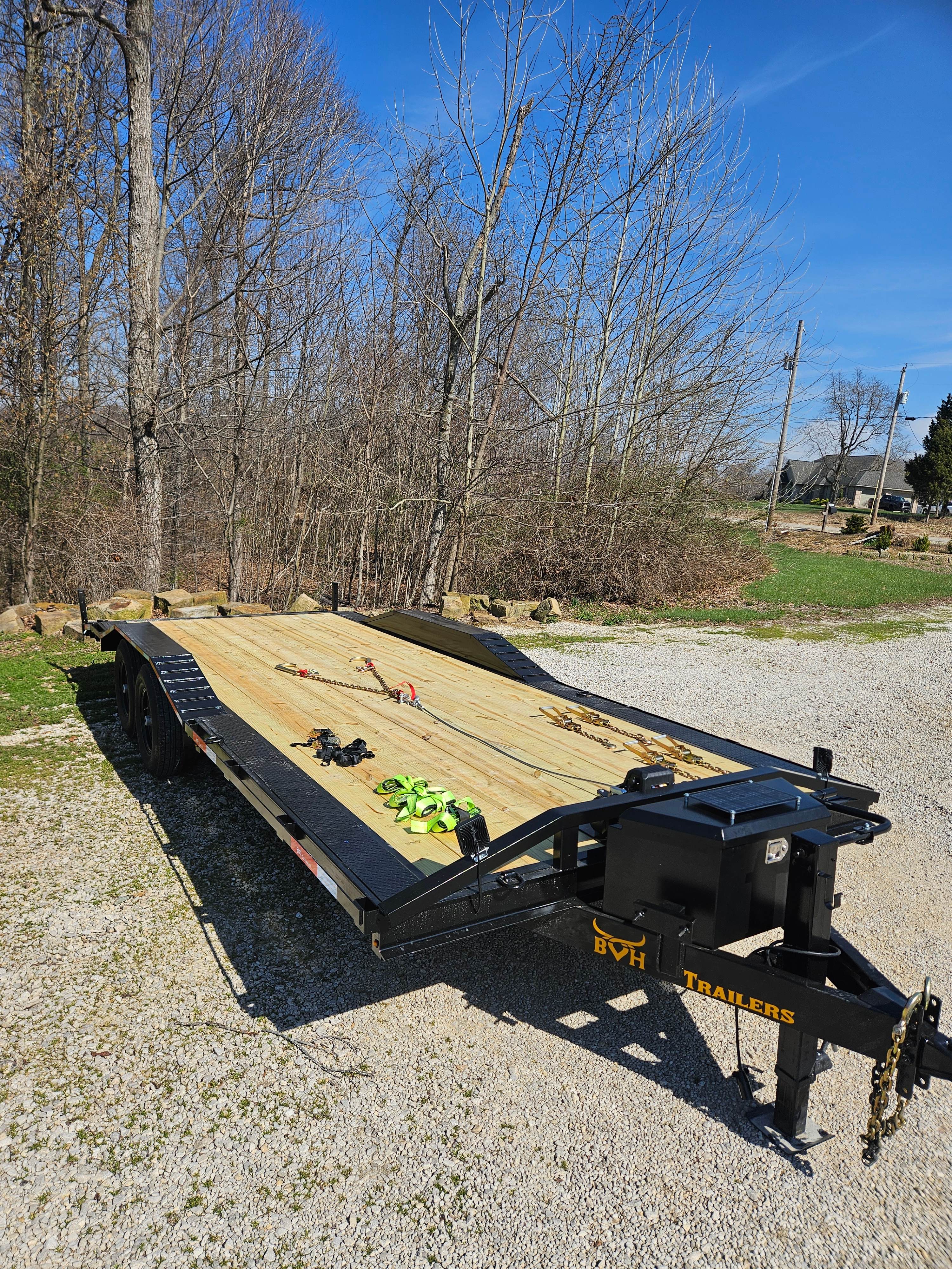 14k 22 Foot Drive Over Fender Car Hauler thumbnail 2